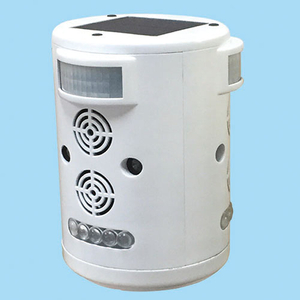360°Multifunctional solar animals repeller